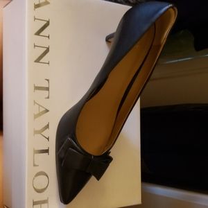 Ann Taylor Leather Bridget Kitten Heel